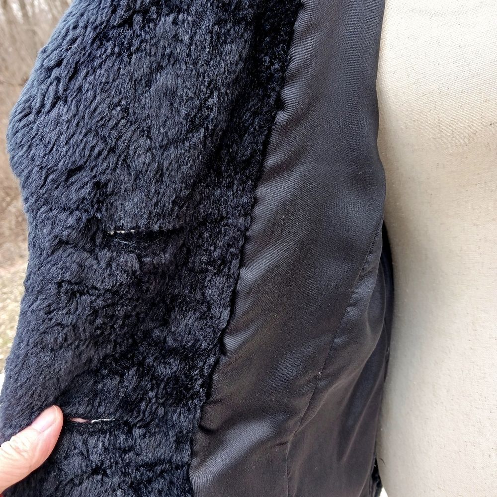 BRAETAN Faux Fur Winter Jacket Mob Wife Short Coat Pockets Jet Black Size M - Picture 3 of 9